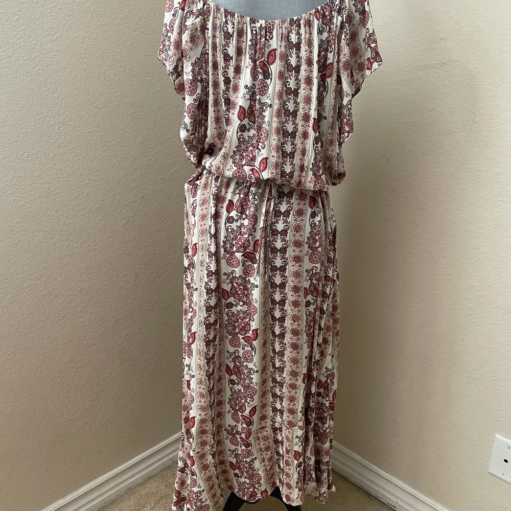 Dress - Picture 3 of 7